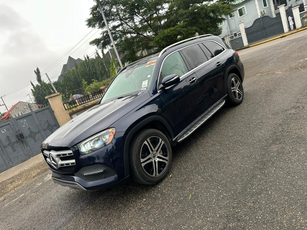 Mercedes Benz GLS450