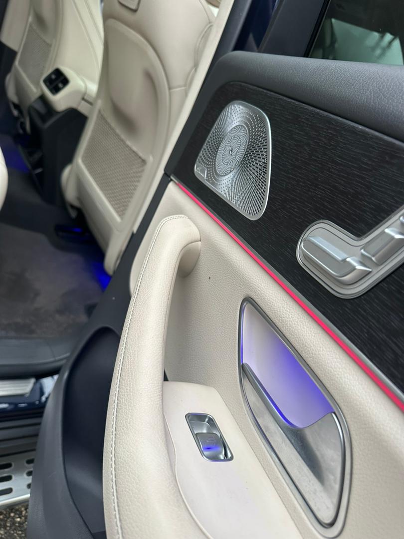 Mercedes Benz GLS450