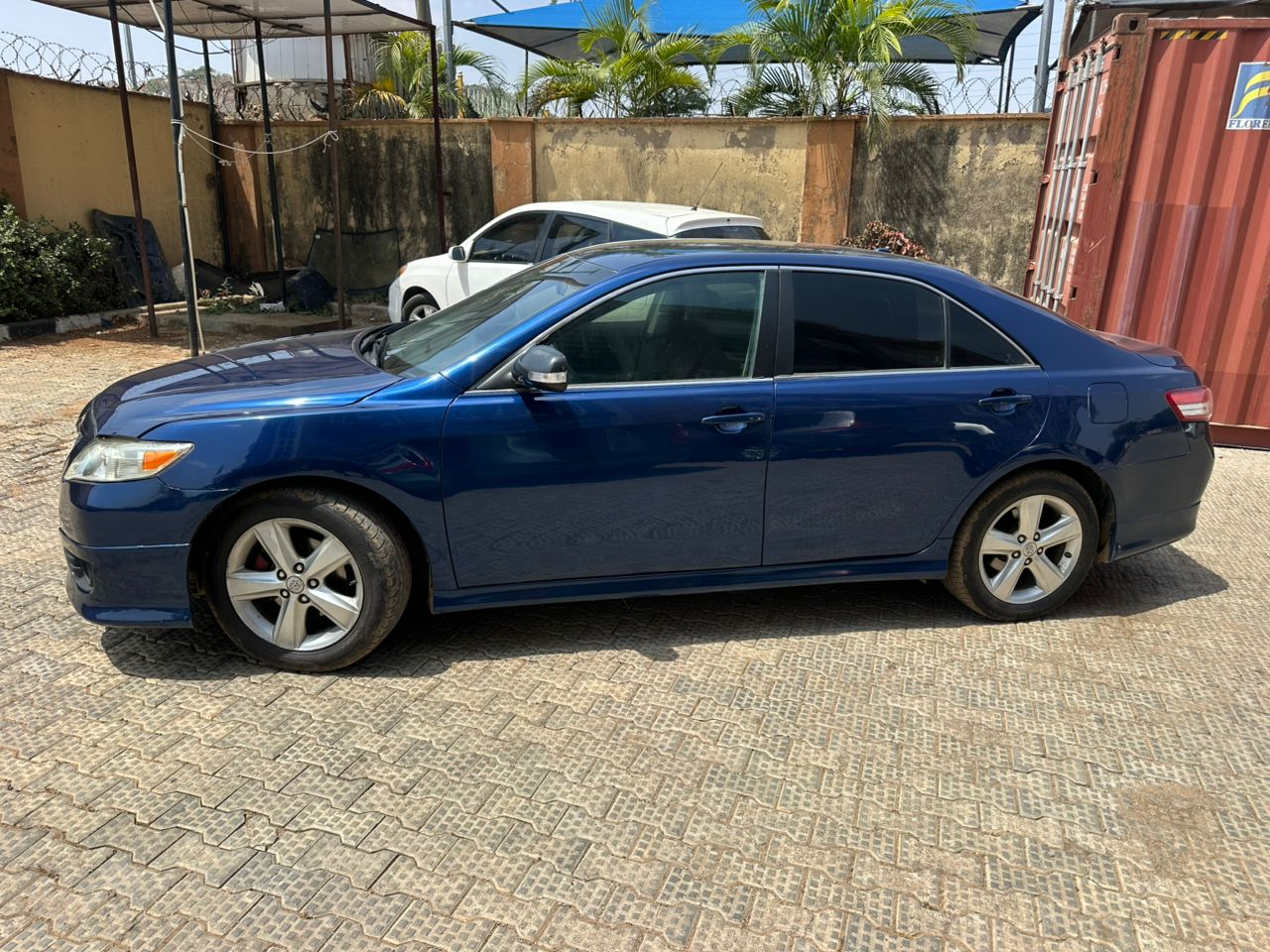 Super Clean Toyota Camry – Buy and Drive