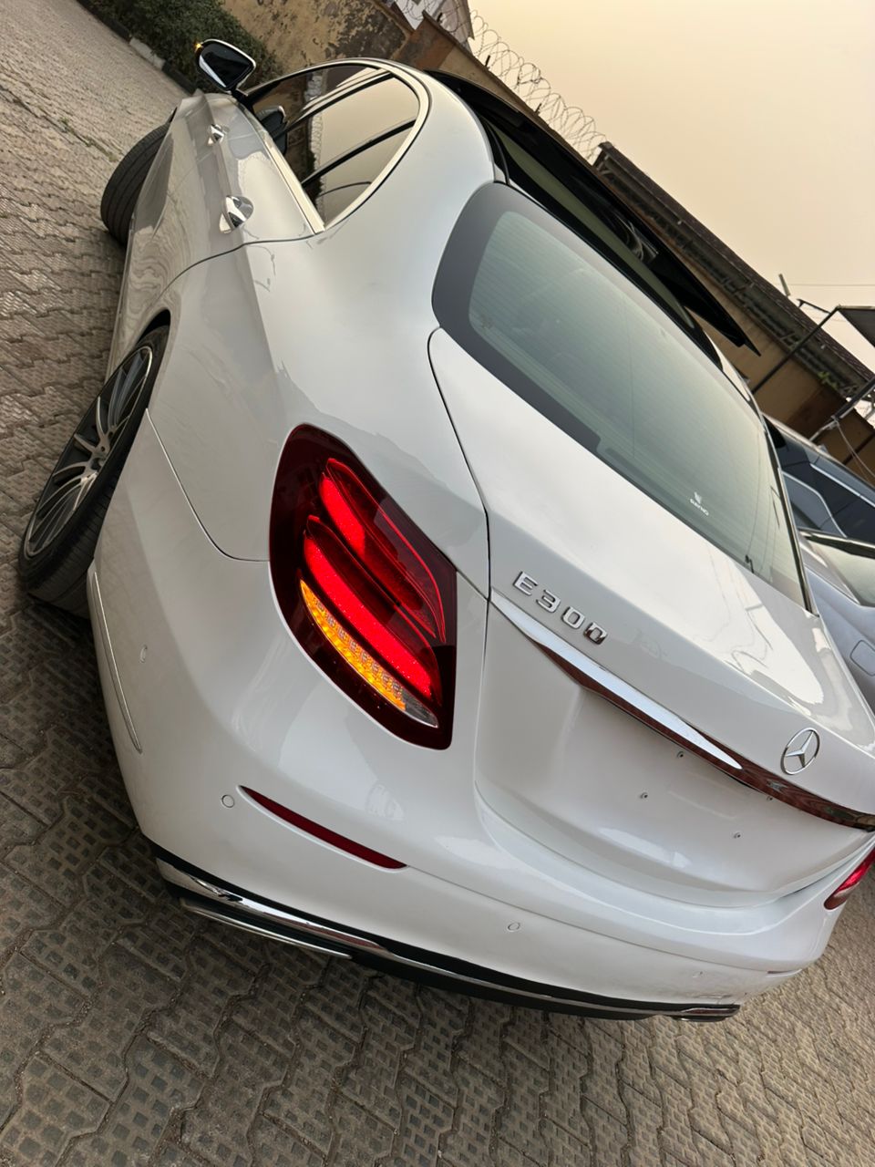 Super Clean White Mercedes-Benz E-Class – Luxury Executive Sedan